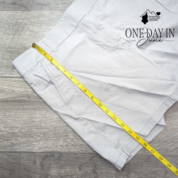 Loft Flat Front 6" Shorts Size 10 - Picture 6 of 7